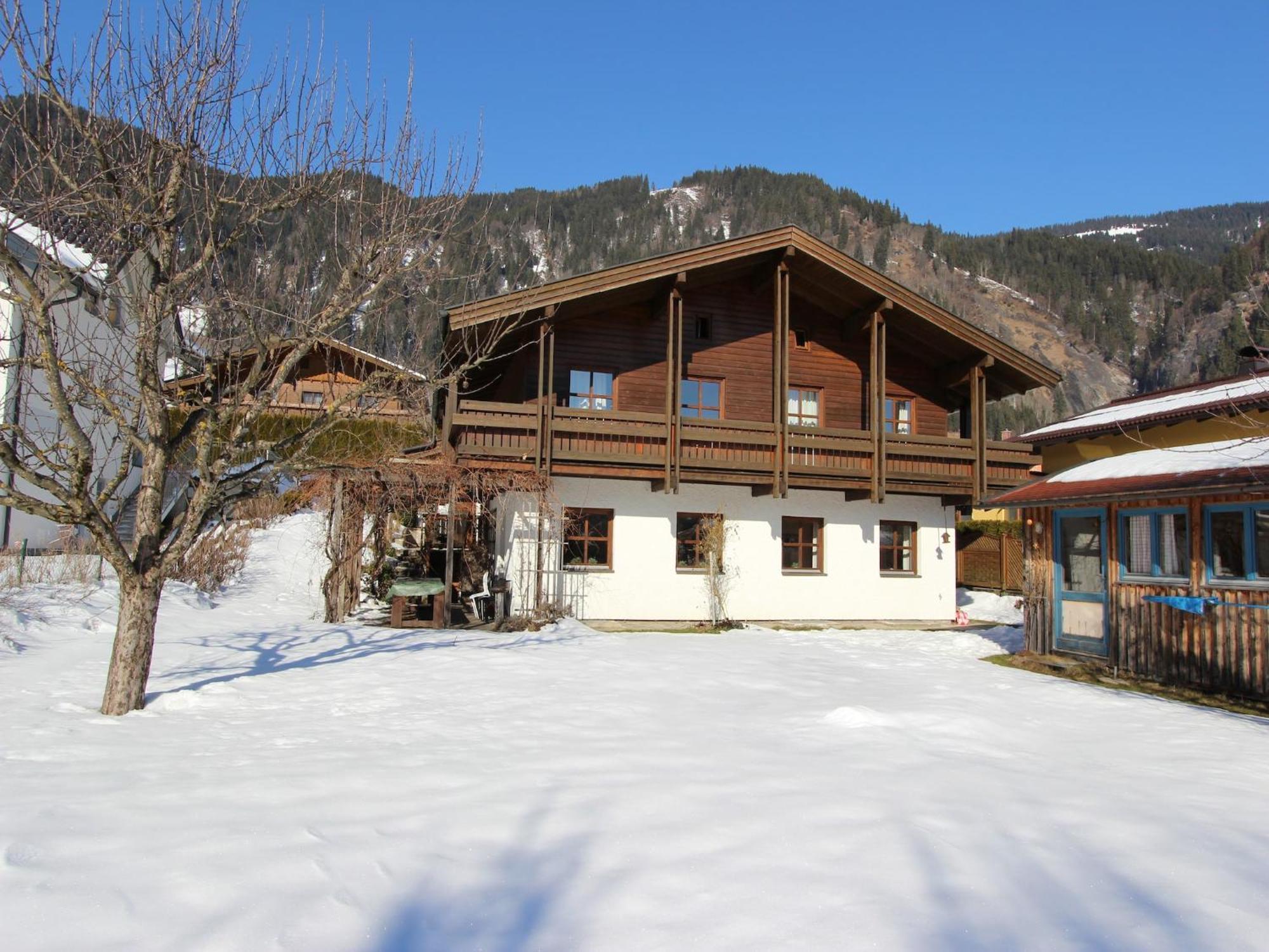 Quaint Mansion Near Ski Bus In ゴールデック エクステリア 写真